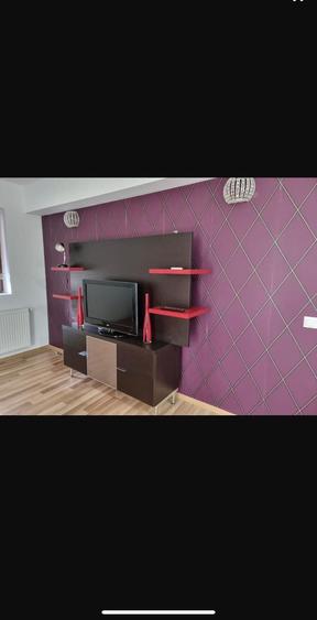 Apartament cu 3 camere decomandat în Exterior Vest
