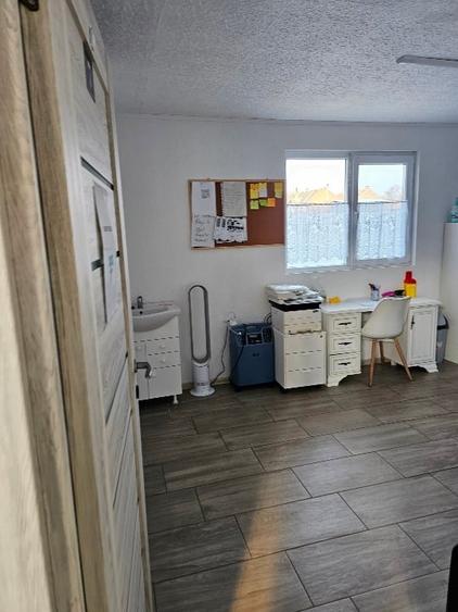 Casă cu 30 camere cu Garaj în Lenauheim