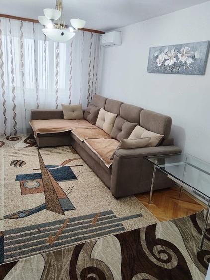 Apartament cu 3 camere decomandat în Gheorghe Doja