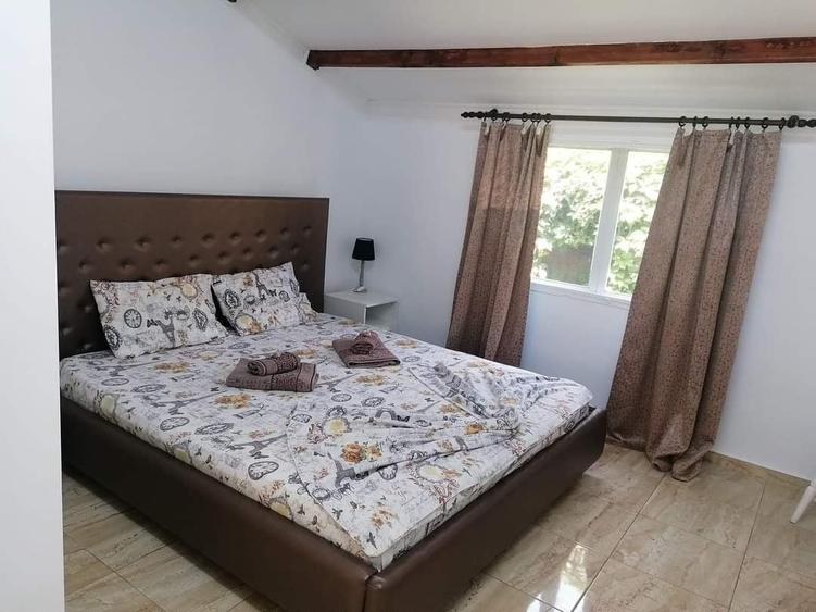 Casă cu 3 camere în Boldești