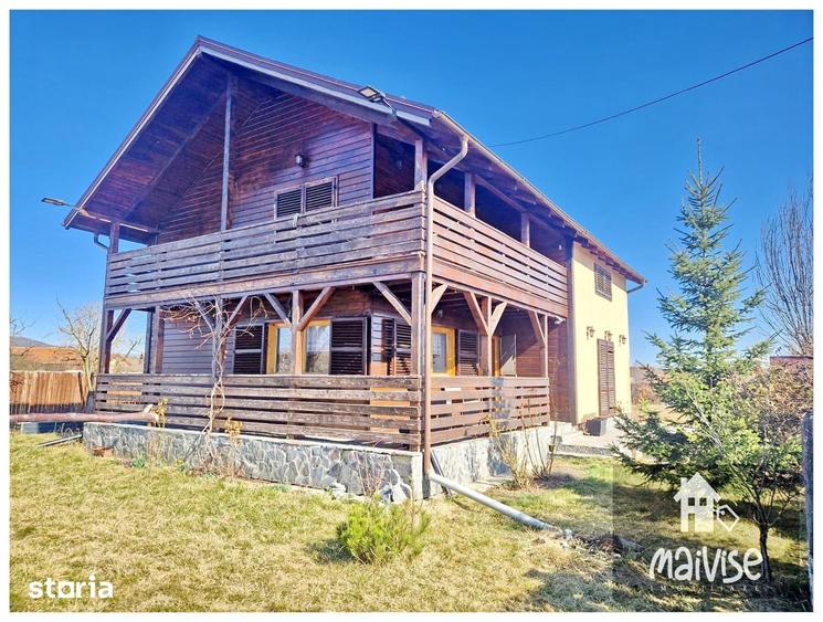 Casă cu 5 camere decomandat cu Teren 927 Mp în Hărman