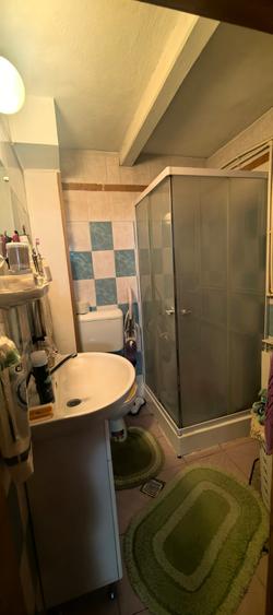 Casă individuală cu 4 camere cu Teren 503 Mp în Fronescu