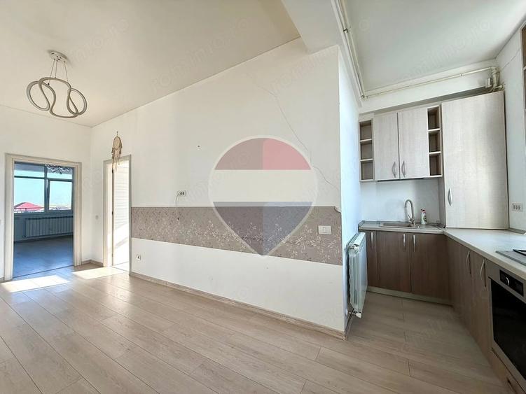 Apartament cu 3 camere decomandat în Cumpăna