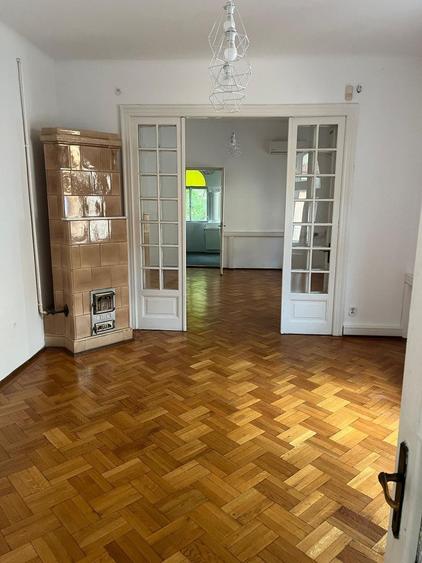 Spațiu comercial, de 79.339996337891 mp, în Domenii
