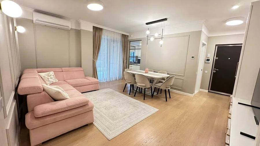 Apartament cu 3 camere decomandat, mobilat în Bună Ziua