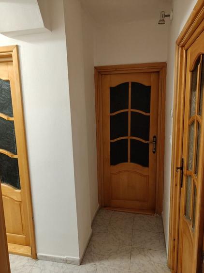 Apartament cu 4 camere decomandat, mobilat în Ultracentral