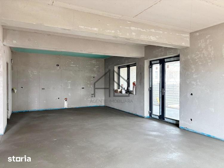 Casă cu 4 camere cu Teren 750 Mp în Central