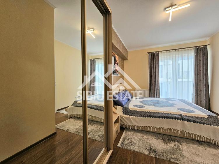 Apartament cu 3 camere decomandat, mobilat în Turnișor