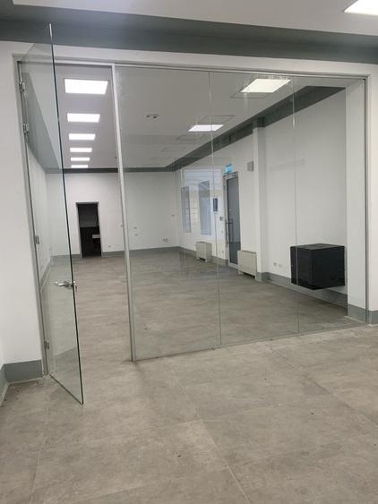 Birou, de 55 mp, în P-ța Unirii