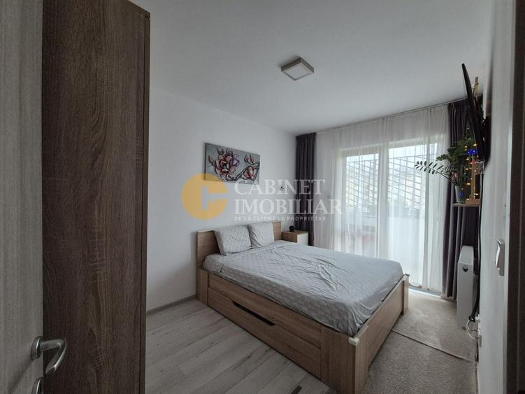 Apartament cu 3 camere decomandat, mobilat în Vișani