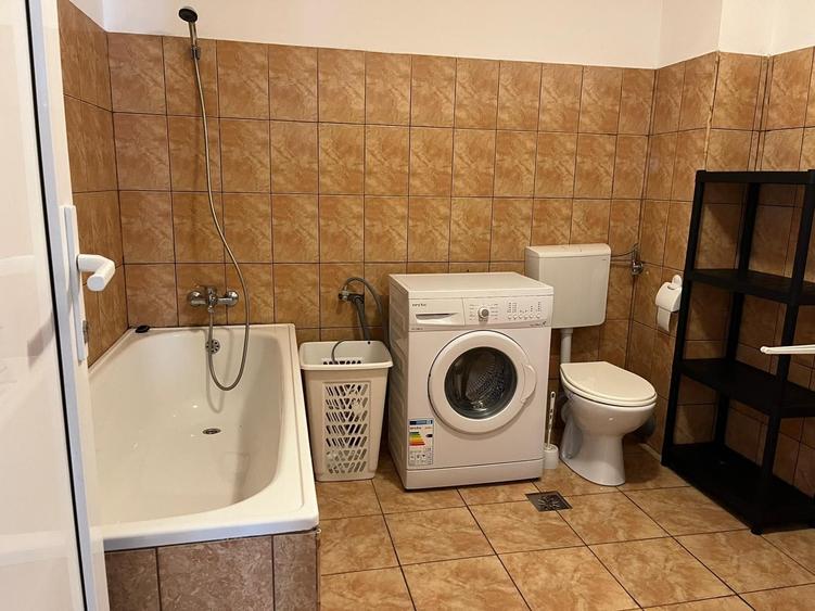 Apartament cu 3 camere decomandat în Micălaca