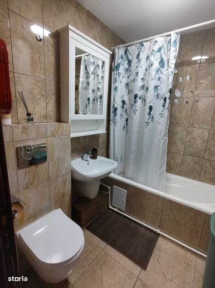 Apartament cu 3 camere decomandat în Gorjului