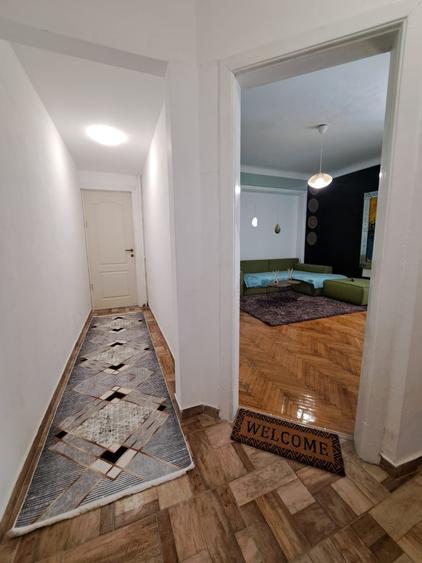 Apartament cu 2 camere semidecomandat în P-ța Romană