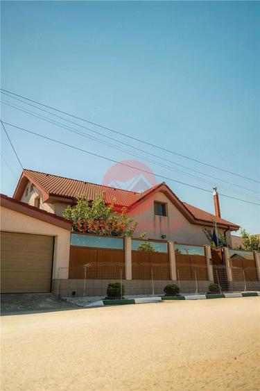 Casă cu 1 camere cu Teren 555 Mp în Lazu