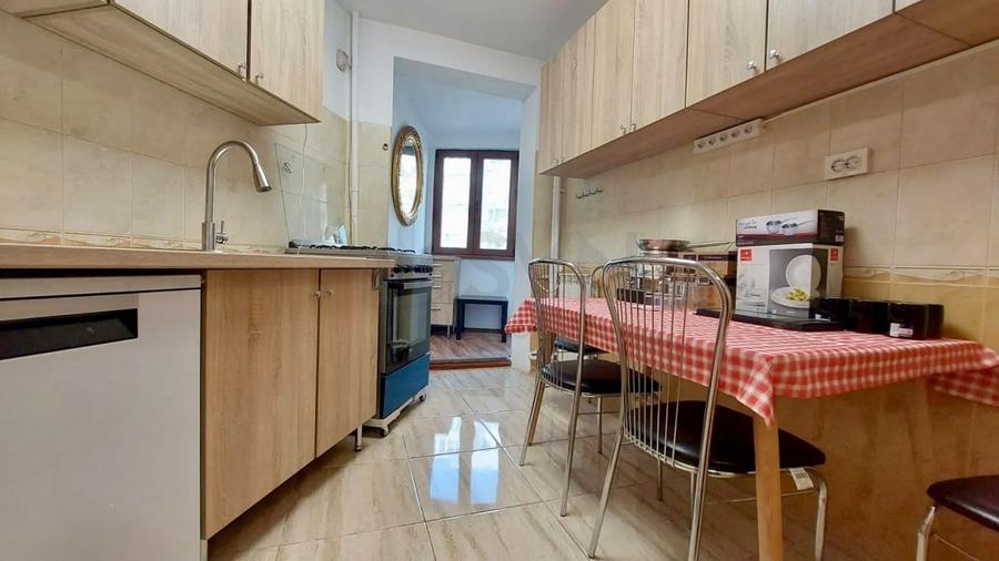 Apartament cu 2 camere semidecomandat, mobilat în Titan