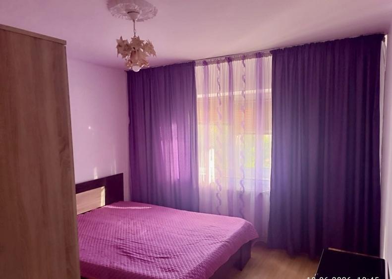 Apartament cu 3 camere decomandat în E3