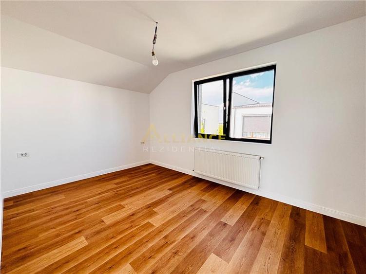 Casă individuală cu 5 camere cu Teren 310 Mp în Berceni