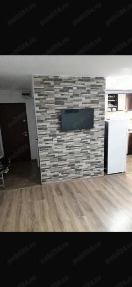 Apartament cu 2 camere semidecomandat în Voineasa