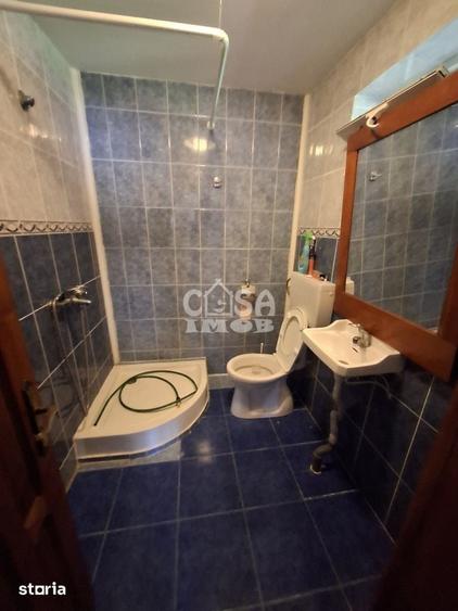 Casă cu 5 camere cu Teren 2400 Mp în Dragomirești