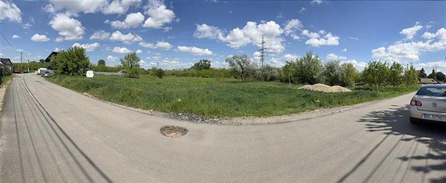 Gheraiesti - str. Arinilor - 1.000mp - 1