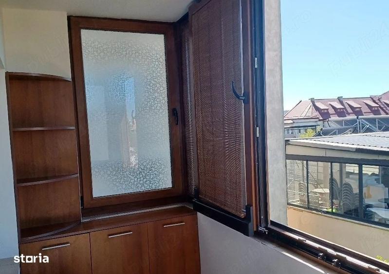 Apartament cu 3 camere semidecomandat în Calea Călărașilor
