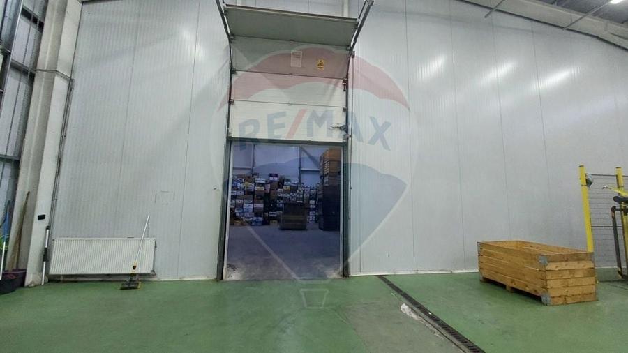 Spațiu comercial, de 880 mp, în Muntenii de Jos