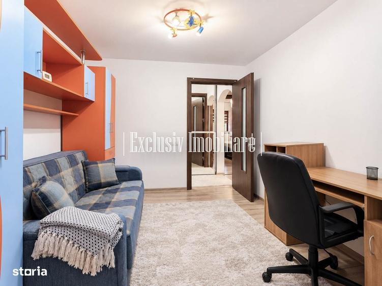Apartament cu 3 camere decomandat în Central