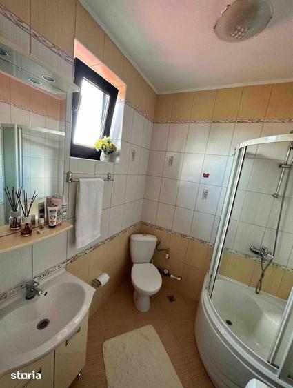 Apartament cu 3 camere în Obcini