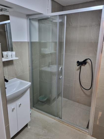 Proprietar,inchiriez apartment 2 camere ultracentral - 2