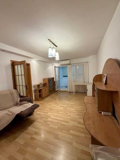 Apartament cu 2 camere decomandat în Colentina
