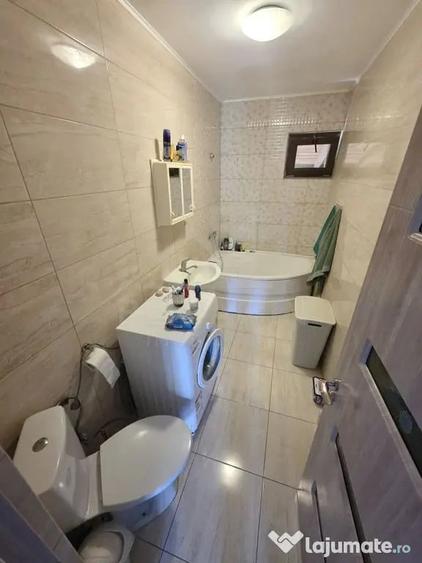 Casă cu 3 camere cu Teren 267 Mp în Malu Mare