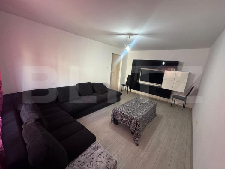 Apartament cu 3 camere decomandat, mobilat în Fabric