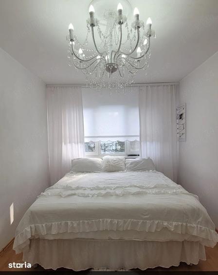 Apartament cu 3 camere decomandat în Dârste
