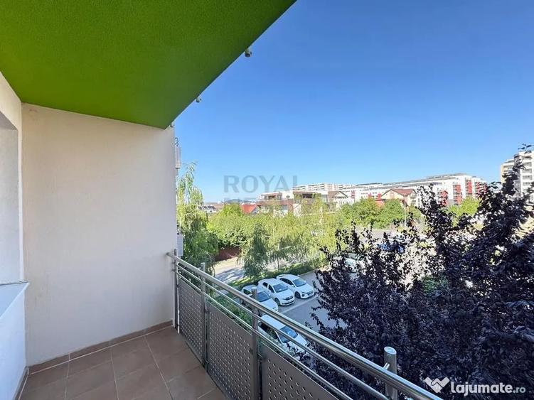 Apartament cu 2 camere decomandat în Tractorul