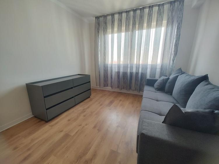 Apartament cu 3 camere decomandat în Vasile Aaron