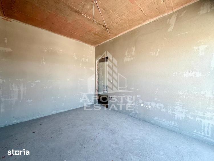 Apartament cu 2 camere decomandat în Sânandrei