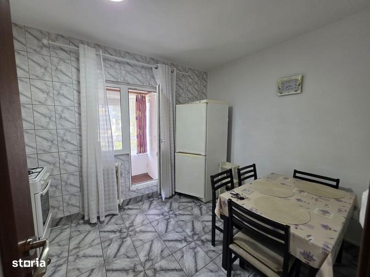Apartament cu 2 camere decomandat în Gojdu