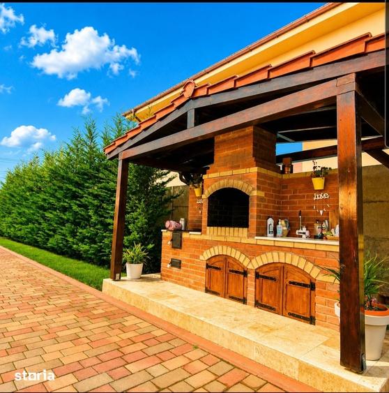 Casă cu 4 camere cu Teren 1458 Mp în Aradul Nou