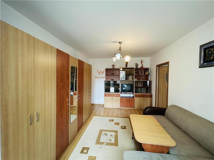 Apartament cu 3 camere semidecomandat în Hipodrom 1