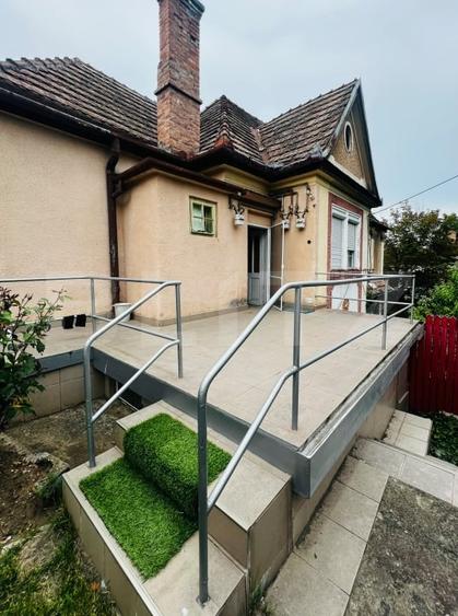 Apartament cu 2 camere decomandat în Ultracentral
