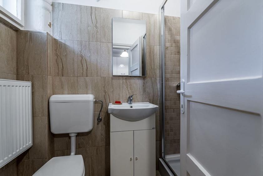 Apartament cu 2 camere nedecomandat, mobilat în Ultracentral