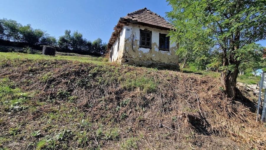 Teren de 1600 mp, în Central
