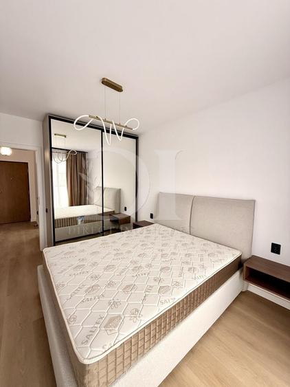 Apartament cu 2 camere semidecomandat, mobilat în Florești