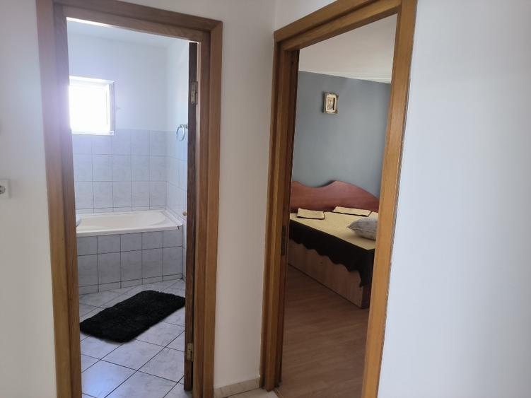 Apartament cu 2 camere decomandat în Buzaului