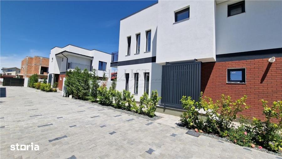 Casă cu 4 camere cu Teren 300 Mp în Odăi