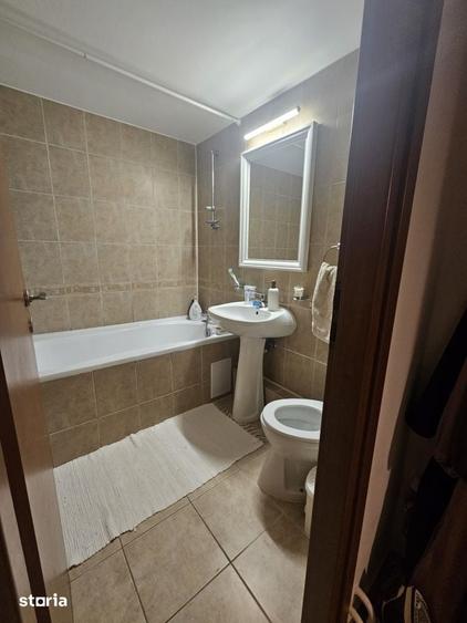 Apartament cu 2 camere decomandat în Democrației