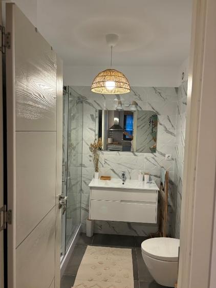 Apartament cu 2 camere, mobilat în Central