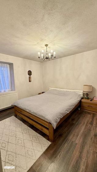 Casă cu 5 camere cu Teren 309 Mp în Central