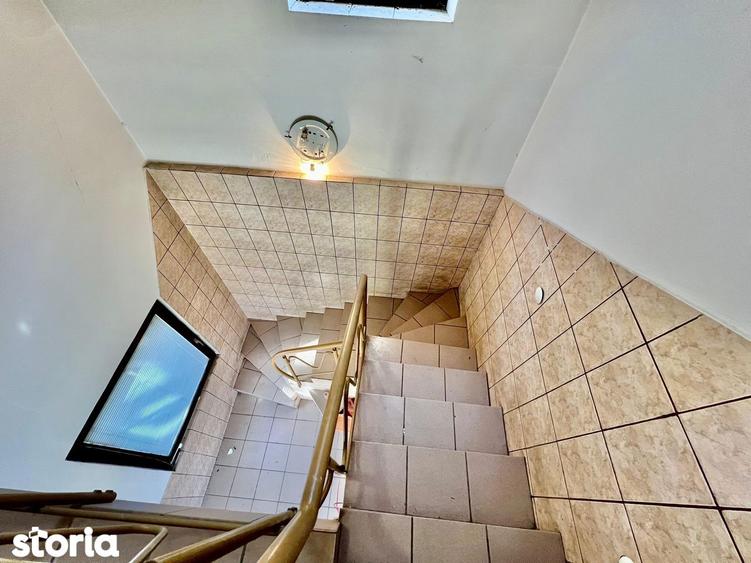 Spațiu comercial, de 128 mp, în Cug