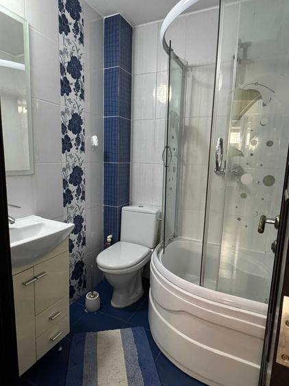 Apartament cu 3 camere decomandat în Burdujeni